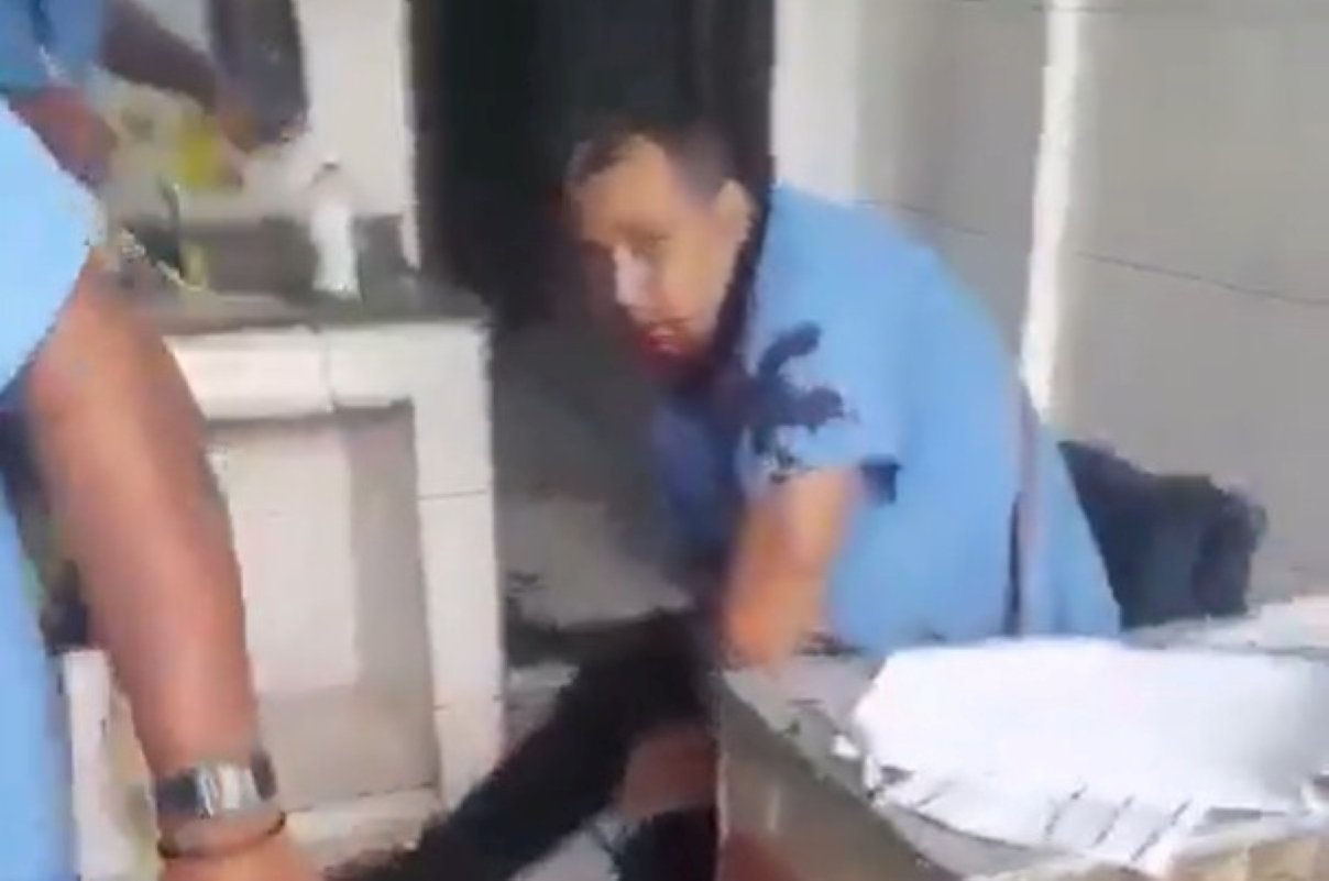 RJ: granada explode em ponto de ônibus e deixa 8 feridos. Vídeo