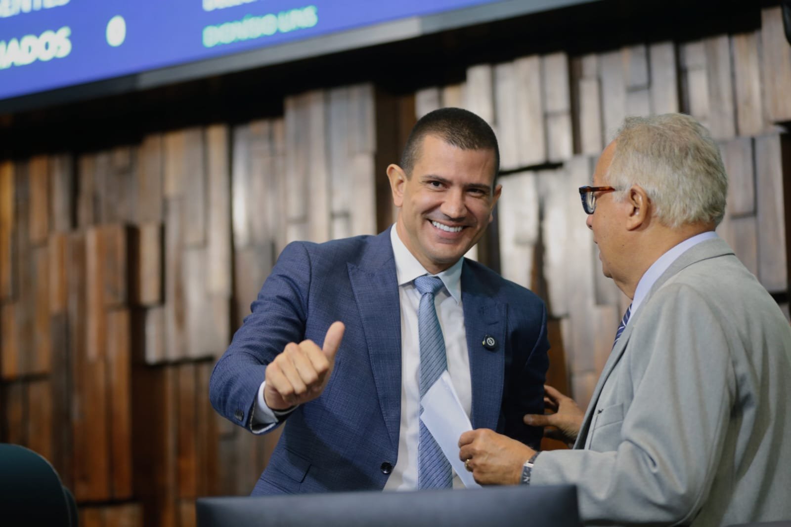 Douglas Ruas preside primeira sessão plenária e marca início de nova fase na Alerj